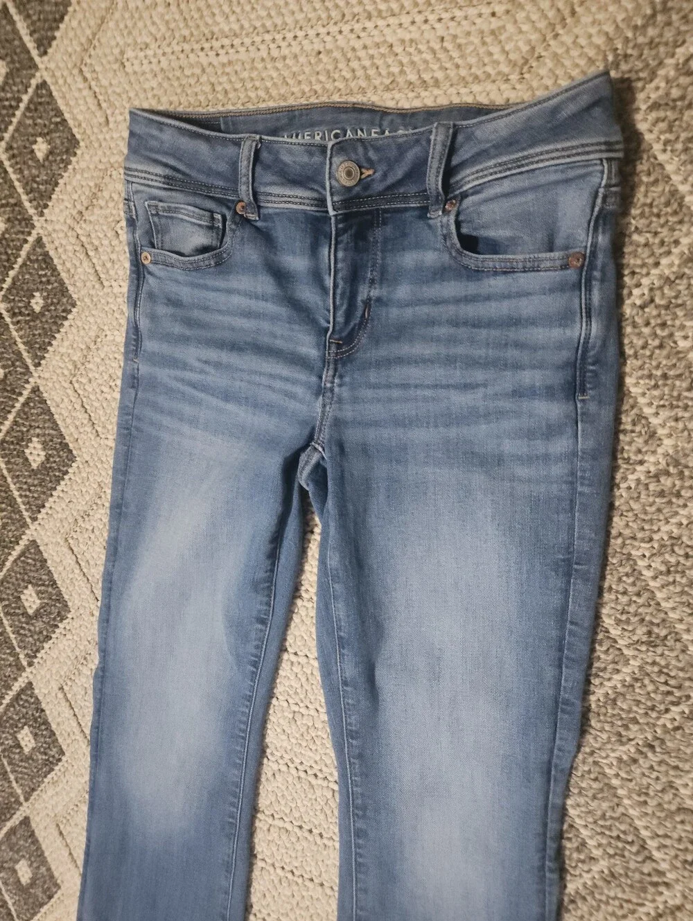American Eagle Kick Boot Bootcut Jeans Mid Rise Medium Blue Wash Flare AE 4
